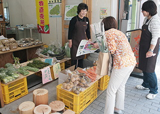 kaede_shopping.jpg